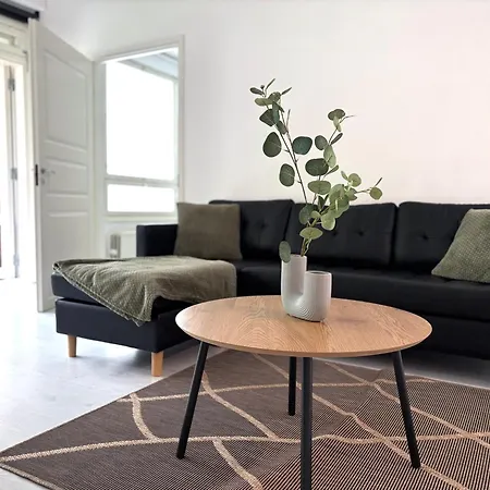 Modern 3 Bedroom With Sauna